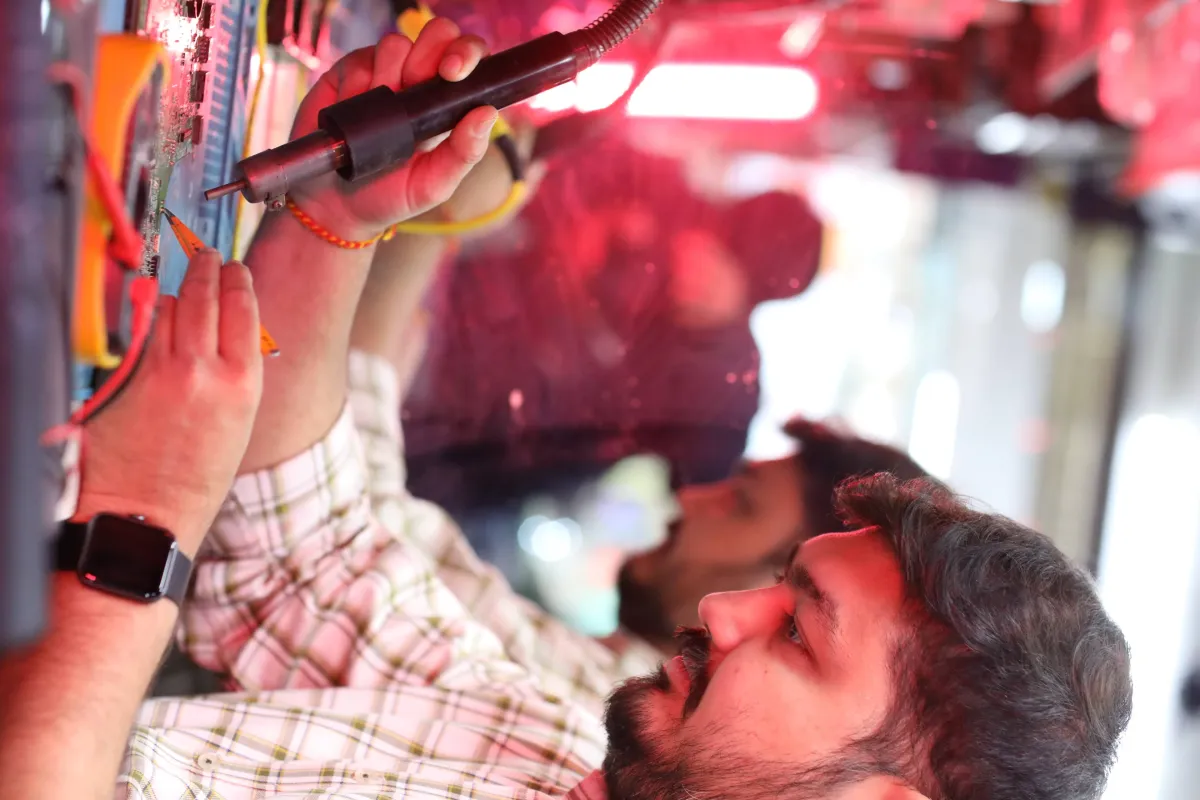 Amit Patil - Laptop & PC Specialist