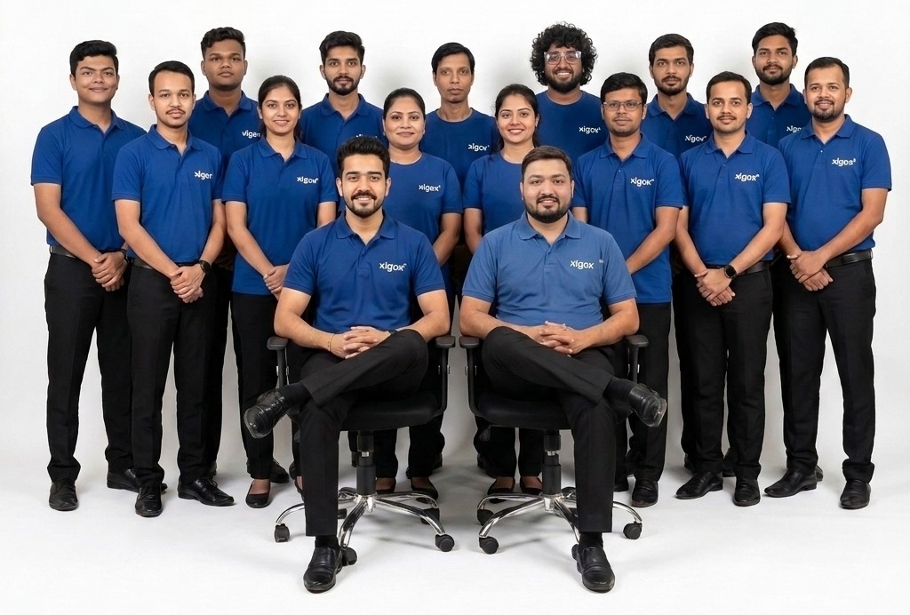 Xigox team of expert laptop and computer repair technicians in Mumbai